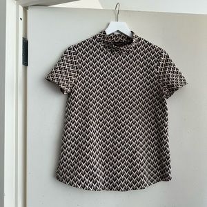Zara Chevron Short Sleeve Top